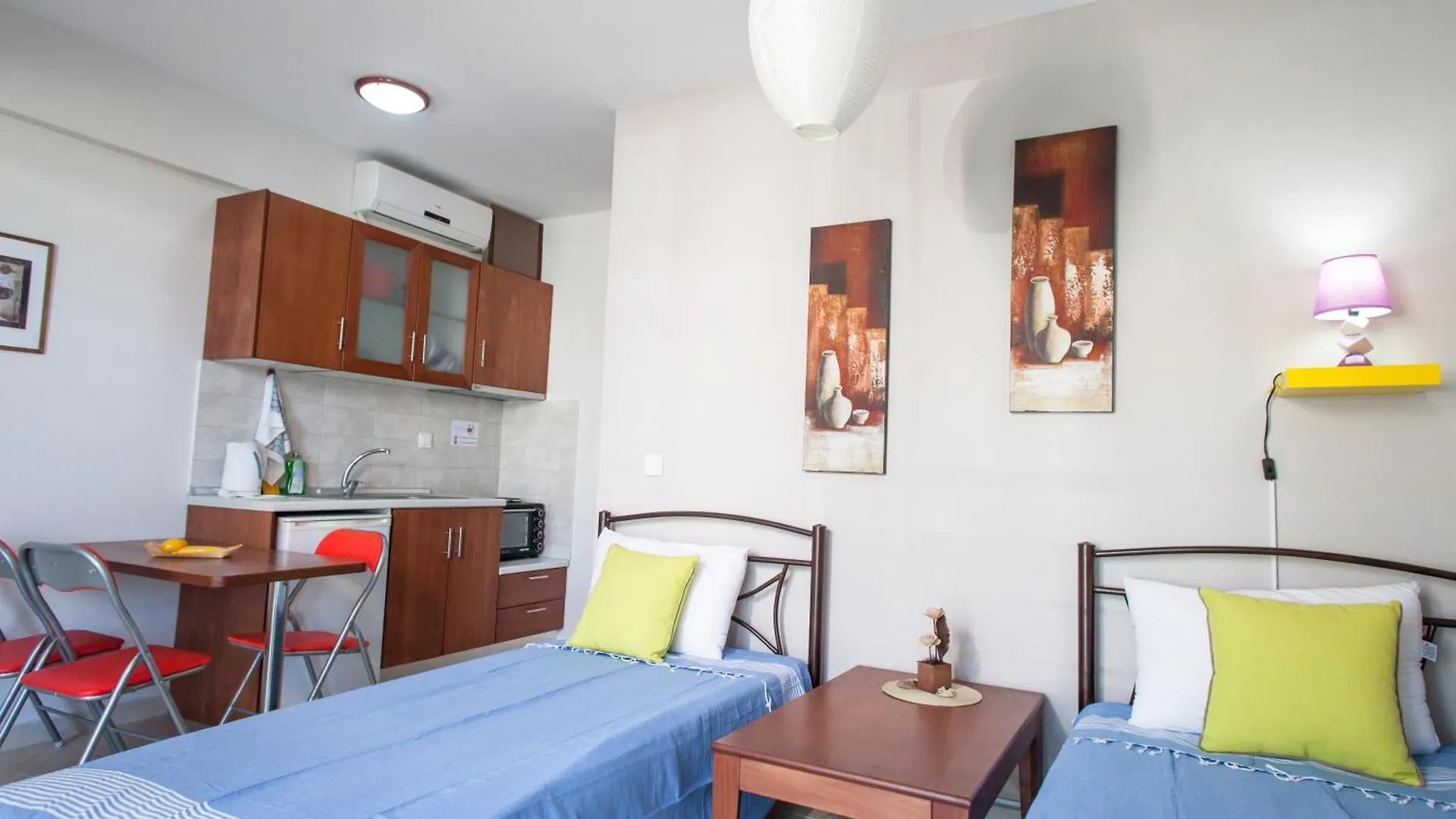 ניקיטי Erosaria Suites מלון דירות