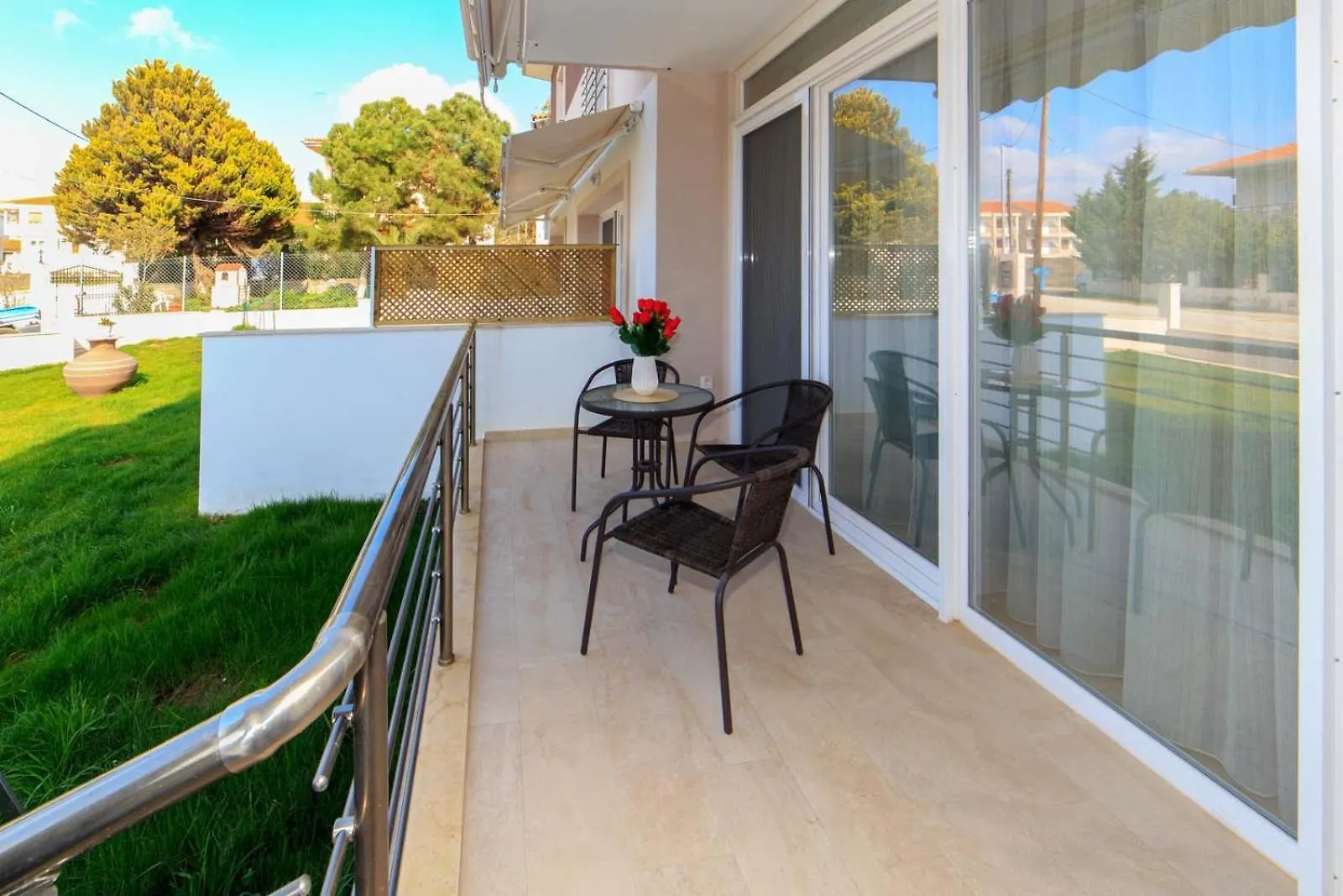 ניקיטי Erosaria Suites מלון דירות